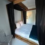 Kimy Lunoterie Futuroscope Piscine Et Bed and Breakfast *