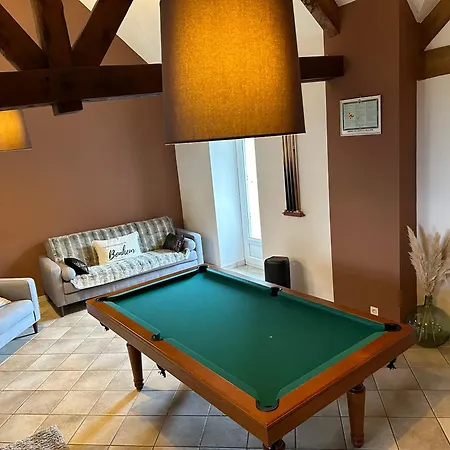 Kimy Lunoterie Futuroscope Piscine Et Bed and breakfast