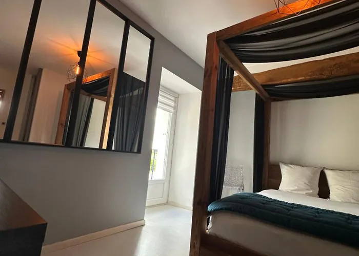 Bed and breakfast Kimy Lunoterie Futuroscope Piscine Et