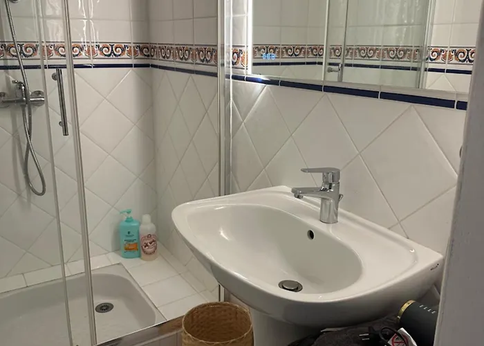 Kimy Lunoterie Futuroscope Piscine Et Bed and breakfast