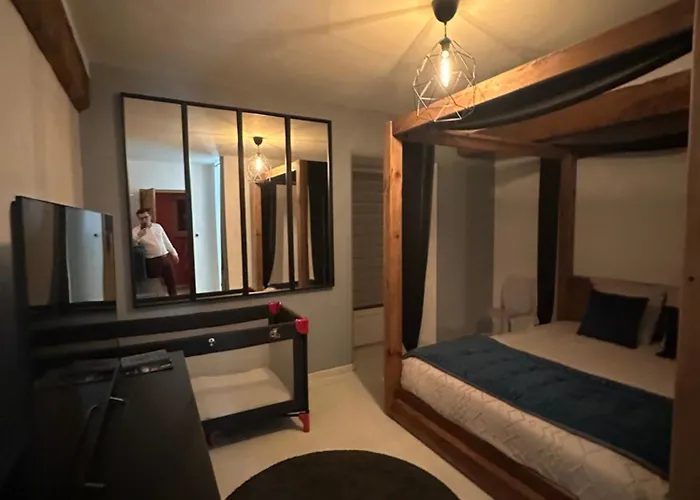 Kimy Lunoterie Futuroscope Piscine Et Bed and breakfast *