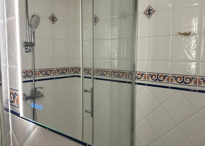 Kimy Lunoterie Futuroscope Piscine Et Bed and breakfast Oyre