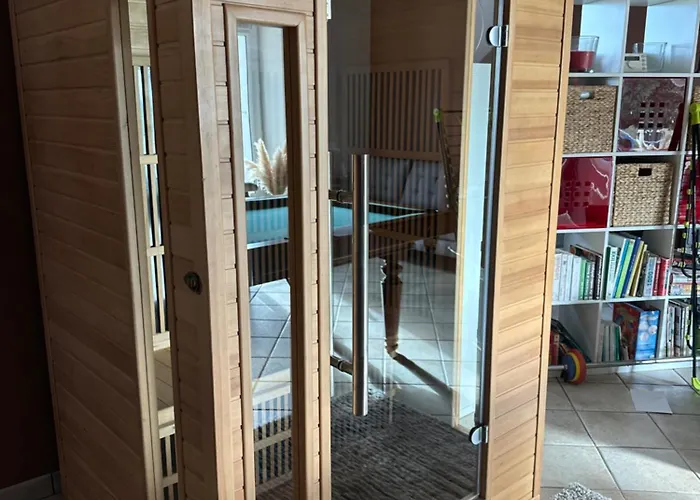 Kimy Lunoterie Futuroscope Piscine Et Bed and breakfast