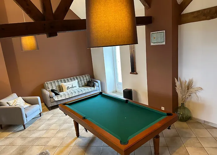 Kimy Lunoterie Futuroscope Piscine Et Bed and breakfast